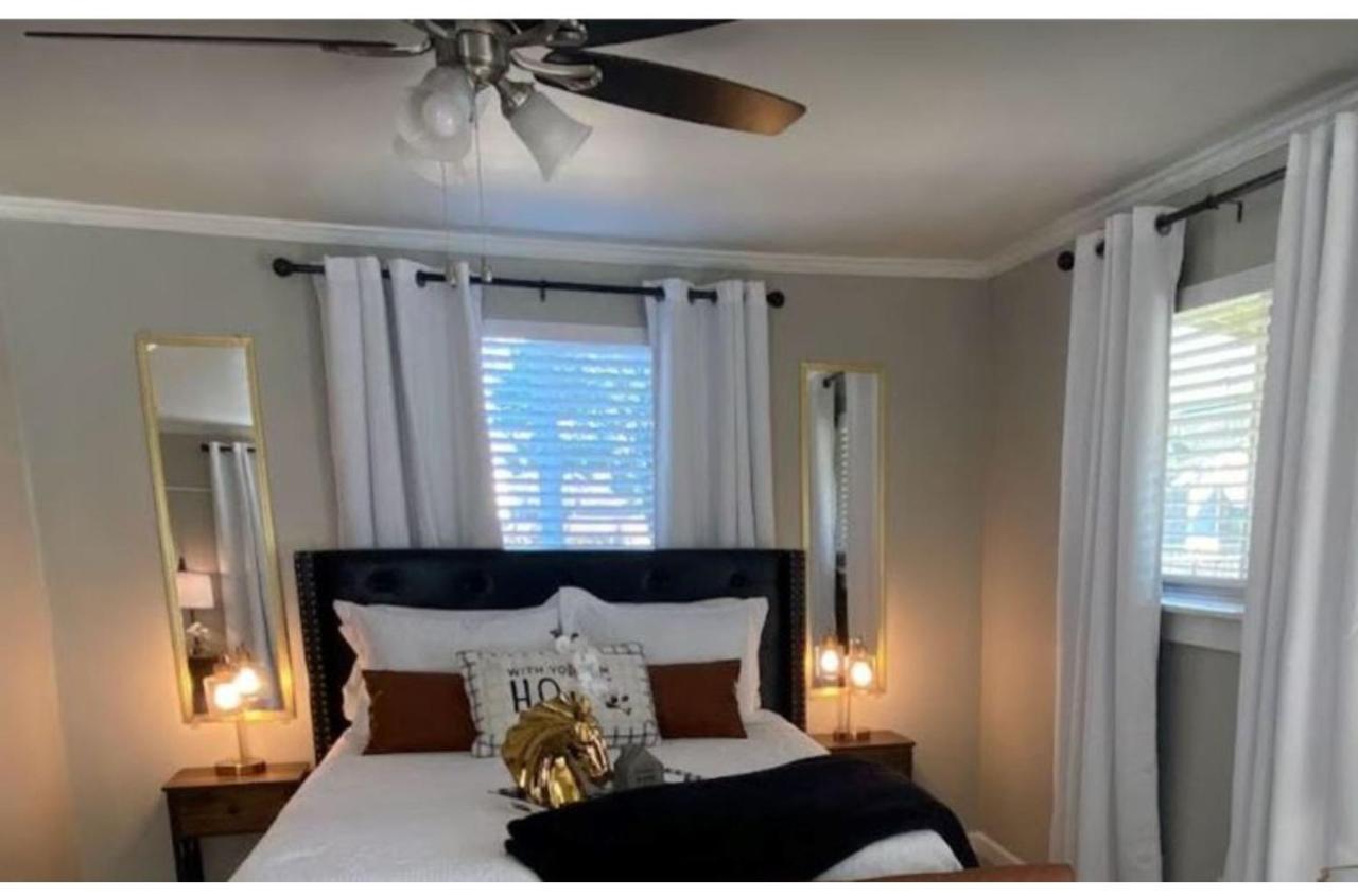 Stunning Cozy Downtown Guesthouse San Antonio Exterior foto